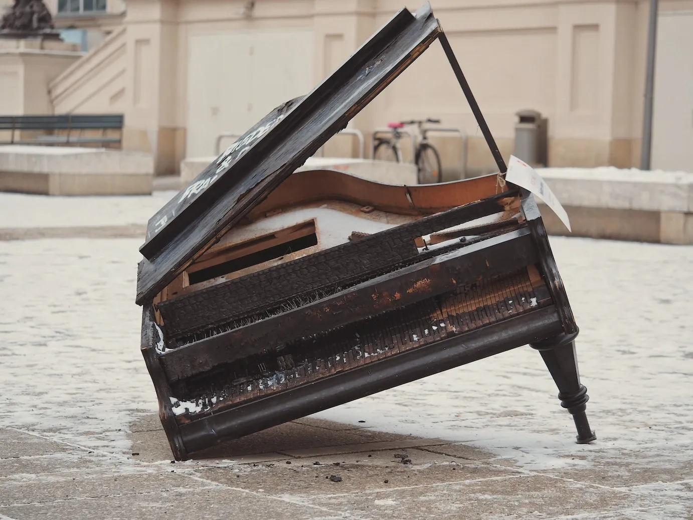 attention à la galère de l'achat d'un piano d'occasion acheter un piano d'occasion / achat piano / quel piano / offre piano 300 euros / Yamaha / Roland / korg / casio / Colmann / comencer le piano